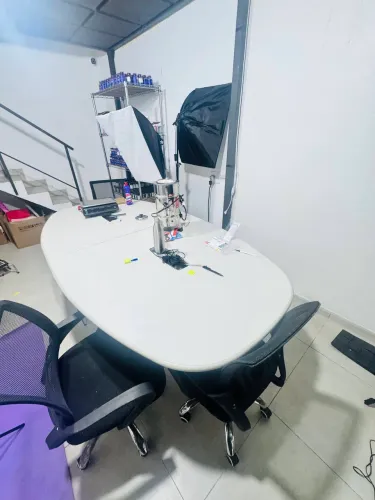 Mesa para Escritório / Reunião com 8 Tomadas - R$ 500 (Comprar e Levar)