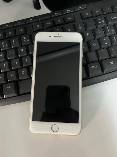 iPhone 7 Plus impecável
