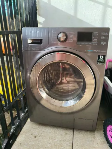 Vendo lava e seca Samsung semi nova