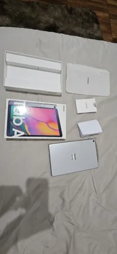Tablet galaxy a 10.1 super conservado