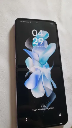 Display do Samsung Galaxy Z Flip 4 - Funcionando perfeitamente