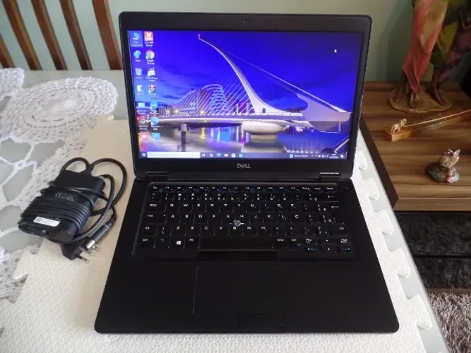 Notebook Dell lat. intel core i7-8650U\Tecl.luminoso\4GB\HD500GB\Tela 14\Bat.100%\Wind10