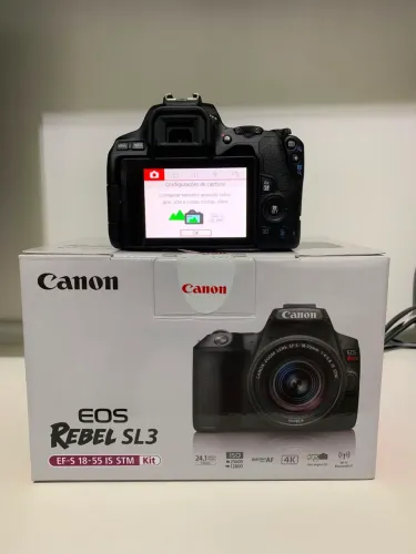 Canon SL3 + Lente do kit (18-55mm)