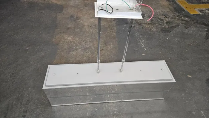 Luminaria retangular espelhada