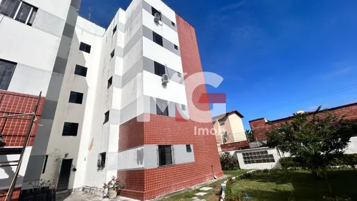 Apartamento em Cidade dos Funcionários