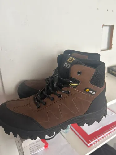 BOTAS NOVAS , nunca foram usadas 