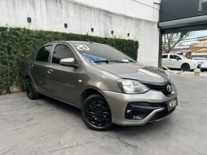 Toyota Etios X Sedan 1.5 Flex 16V 4P Mec. 2020