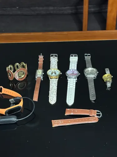 7 relógios modelos diversos