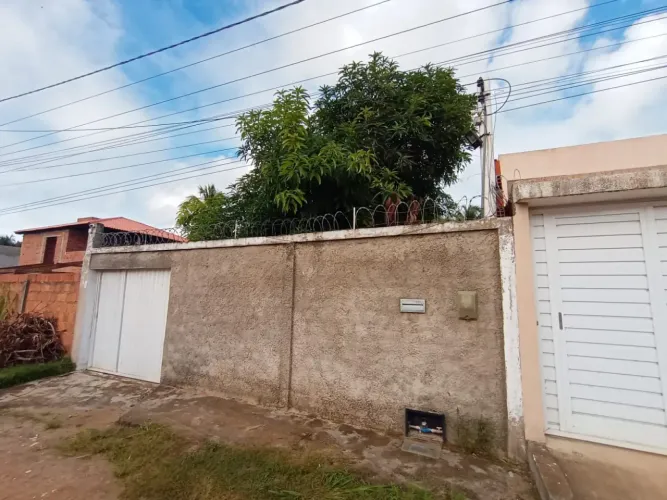 Casa nascente com três quartos, jardim, Ilha de Santa Rita, MARECHAL