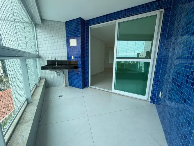 Miramar - apartamento - 03 Quartos com DCE - R$ 7.000 aluguel.