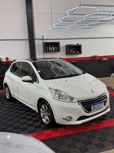 Peugeot 208 Allure 1.6 Flex 16V 5P Aut. 2016