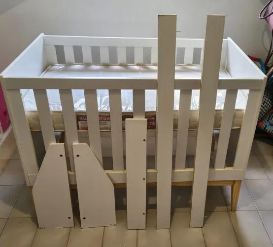 Berço mini cama 2 em 1