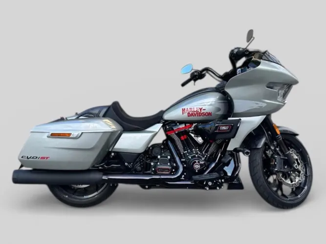 HARLEY-DAVIDSON CVO ROAD GLIDE ST