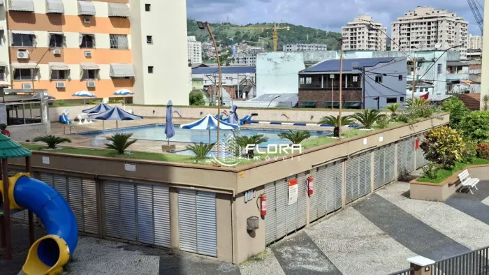 Apartamento com 2 dormitórios à venda, 60 m² por R$ 330.000,00 - Ponta Dareia - Niterói/RJ