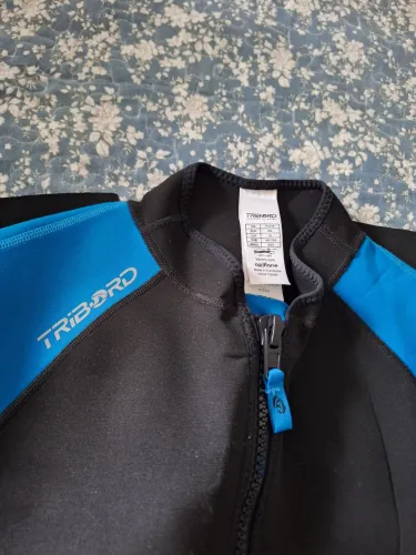 Macacão de Surf neoprene Preto e azul