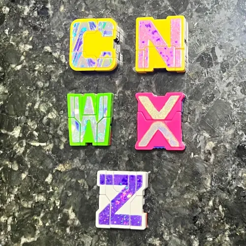 LETRONIX HOLOGRÁFICOS (REVISTA RECREIO)