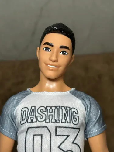Ken Barbie fashionista 236 