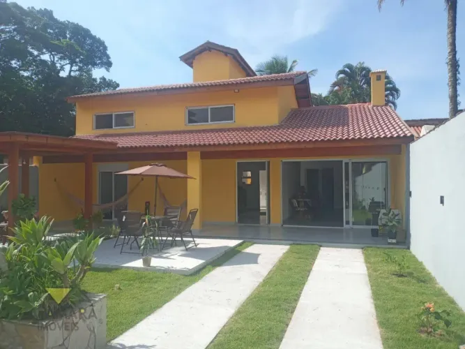 Casa com 4 dormitórios à venda, 200 m² por R$ 2.200.000 - Boracéia - Bertioga/SP