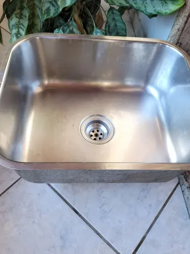 Cuba de inox usada grande perfeita 