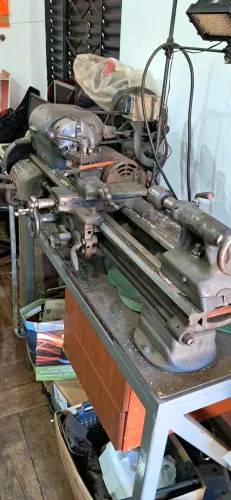 Vendo TORNO MECÂNICO sanches blanes, usado, em perfeito funcionamento