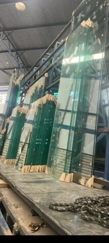 Serviço de vidraceiro e manutenção profissional 