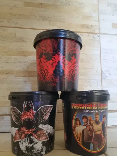 Stranger things coleção oggi