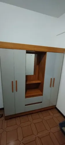 Guarda-Roupa Solteiro Capelinha com Espelho Isabely Cinamomo/Off White - Acp Móveis
