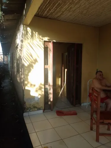 CASA em Alvenaria a Venda com uma outra nós fundos