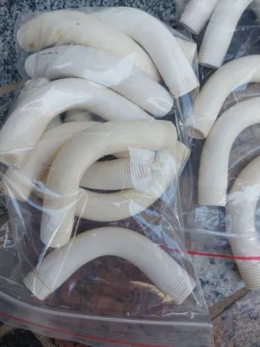 Cotovelo de 45° de PVC Roscável