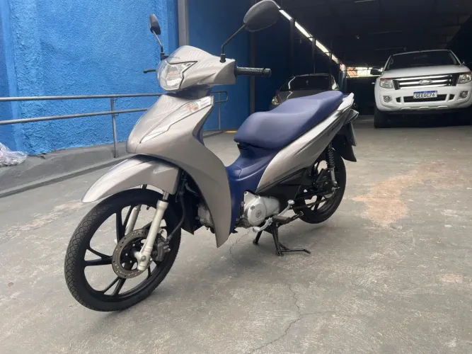 HONDA BIZ 125 COMPLETA FINANCIA ATÉ 48x cartão até 24x