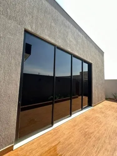 Fornecimento e aplicação de Insulfilm Residencial de Privacidade, Bloqueio Solar e Redução