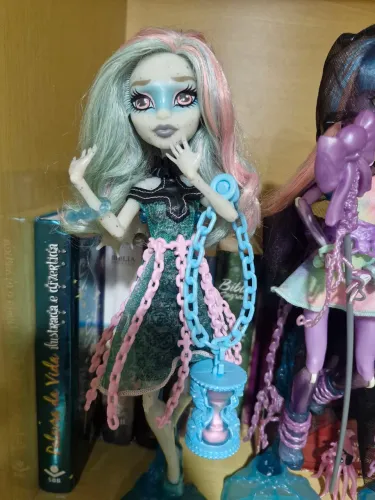 Monster high- Rochelle Haunted 