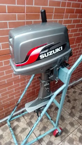 Motor de popa 8 HP Suzuki
