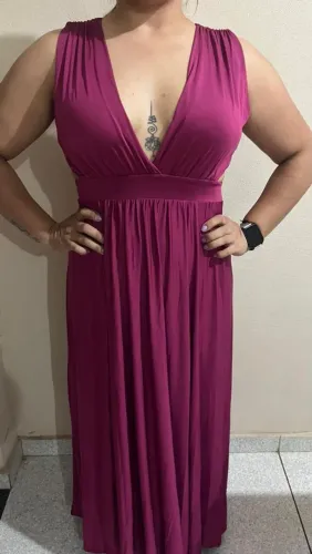 Vestido cor fucsá