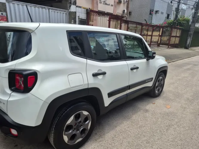 Jeep Renegade Sport 1.8 4X2 Flex 16V Aut. 2016