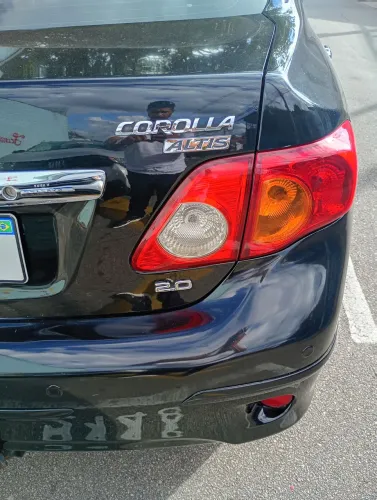 Toyota Corolla Altis 2.0 Flex 16V Aut. 2011
