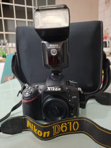 Máquina fotográfica Nikon