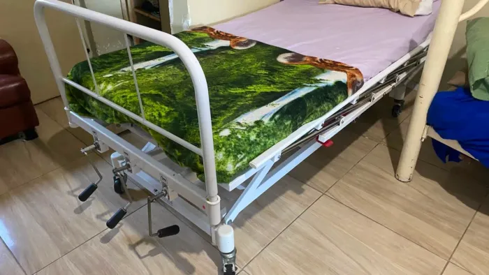 Cama hospitalar tamanho especial!! urgente