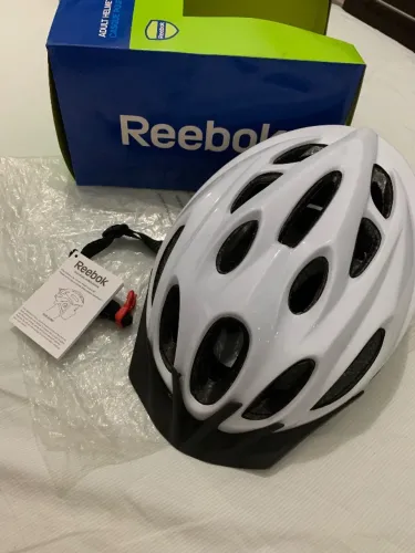 Capacete Reebok Adulto Bike Skate Patins Patinete Regulável 16 Entradas de Ar Novo