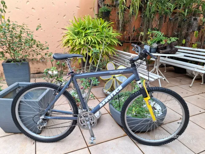 BICICLETA AEROTECH ALUMINUM ARO 26/21 MARCHAS SHIMANO DEORE. (POSSO ENTREGAR).