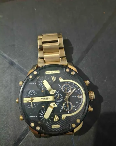 Vendo relógio Diesel