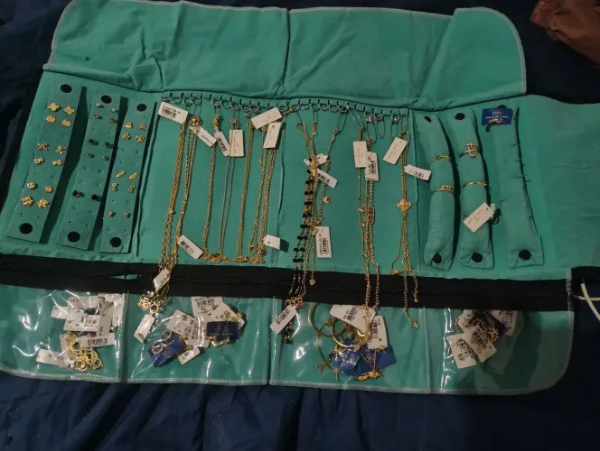 Vendo esse pano de jóias da minas de ouro