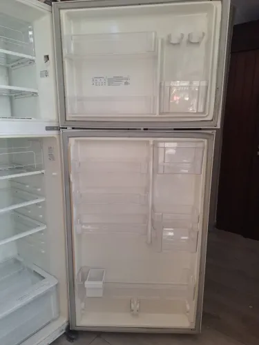 Geladeira Eletrolux 553l