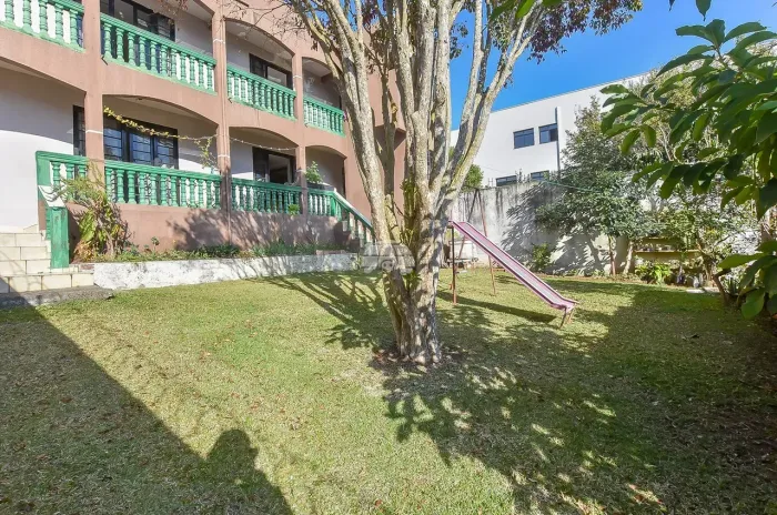 Imóvel para venda tem 570 m² em Três Marias - São José dos Pinhais - PR