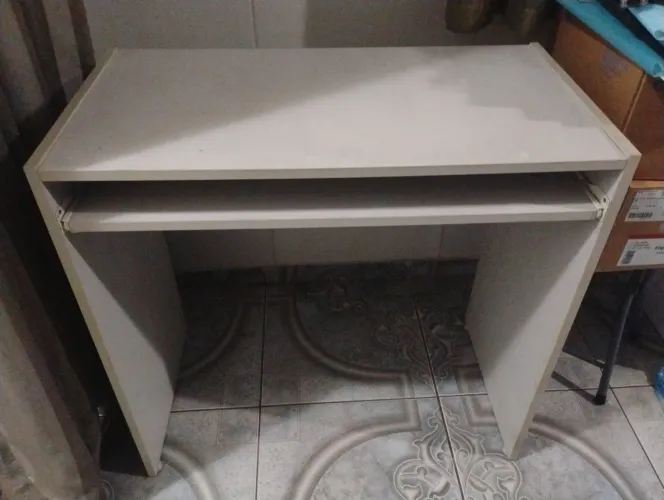 Mesinha para computador 