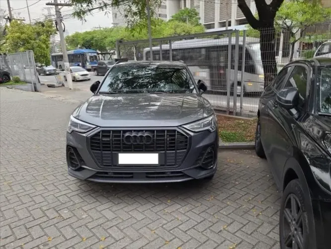 Audi Q3 Perf. Black.plus 2.0 TFSI Tip. Quat. 2024