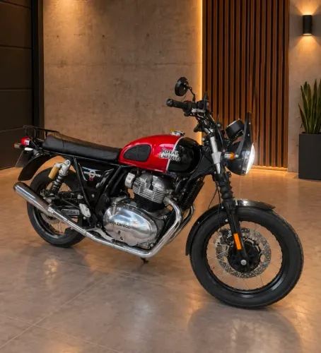 Interceptor 650 muito nova