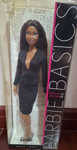 Barbie Basics Black Label model 10 RARA decote censurado. NOVA, LACRADA NA CAIXA.