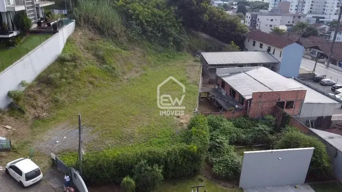 Terreno com 1.356m² em Jaraguá do Sul, SC