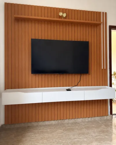 Painel Ripado Para TV 